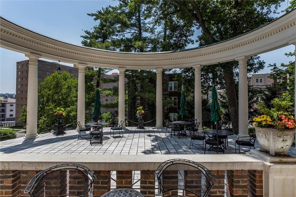 4618 Warwick Boulevard Unit: 7F