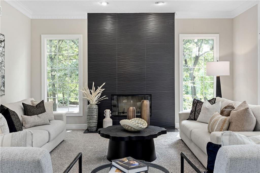 15142 Windsor Circle
