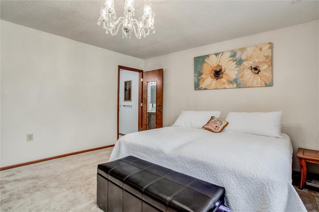 6128 Ash Court