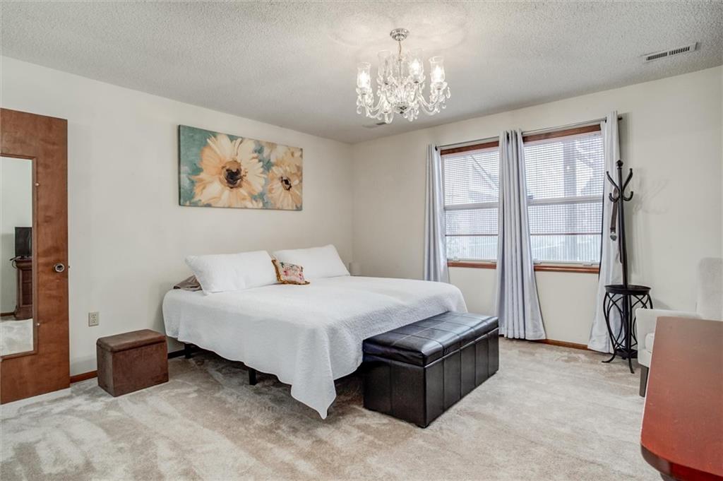 6128 Ash Court