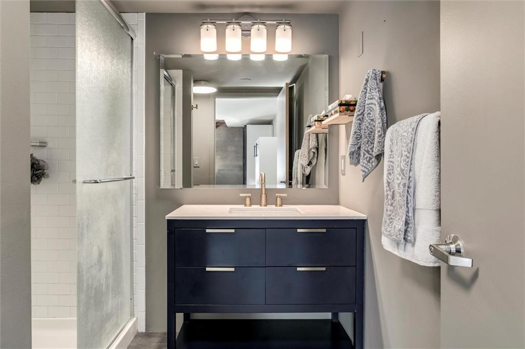 360 W Pershing Road Unit: 300