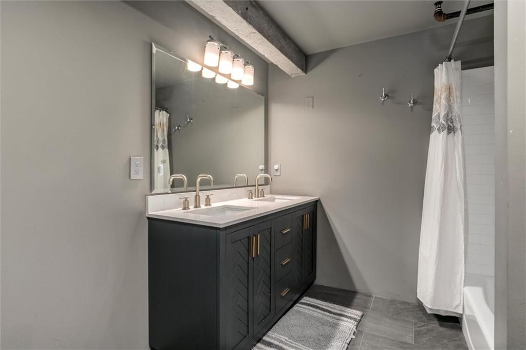 360 W Pershing Road Unit: 300