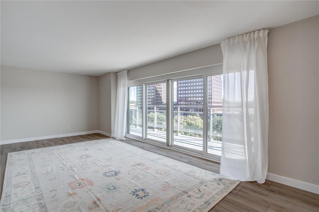 4545 Wornall Road Unit: 606