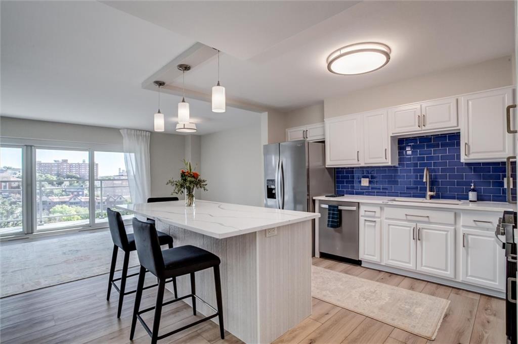 4545 Wornall Road Unit: 606