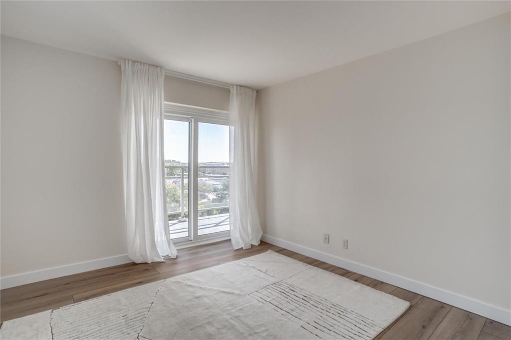 4545 Wornall Road Unit: 606