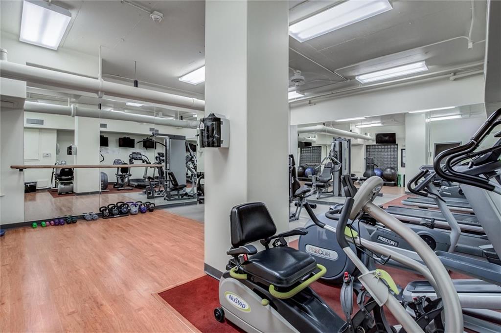 4545 Wornall Road Unit: 606