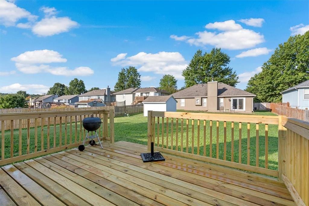 808 SW Country Hill Drive