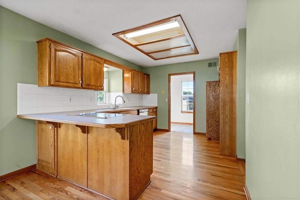 808 SW Country Hill Drive