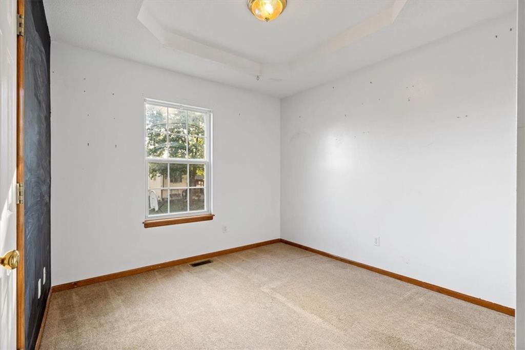 808 SW Country Hill Drive