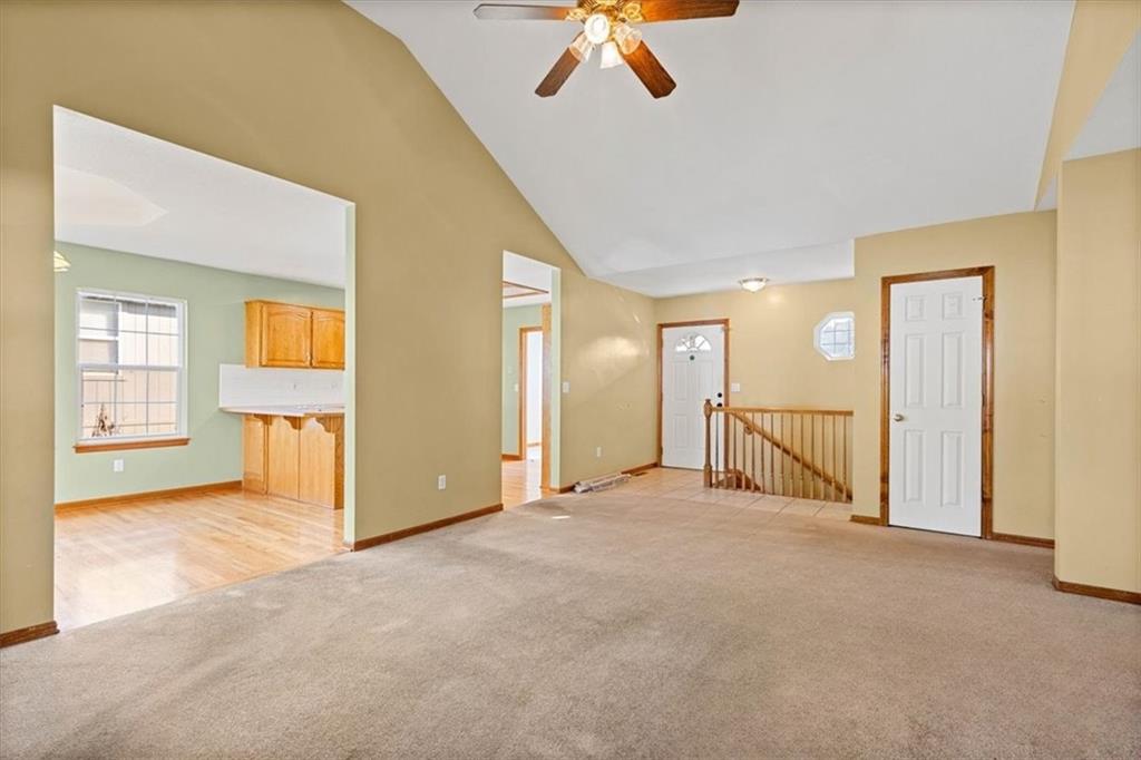 808 SW Country Hill Drive