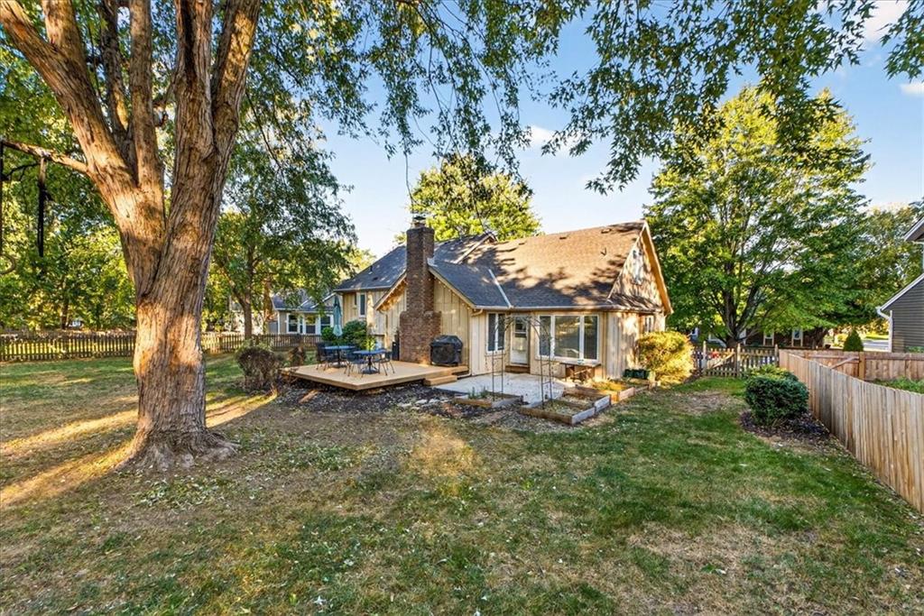 1029 Trailwood Street