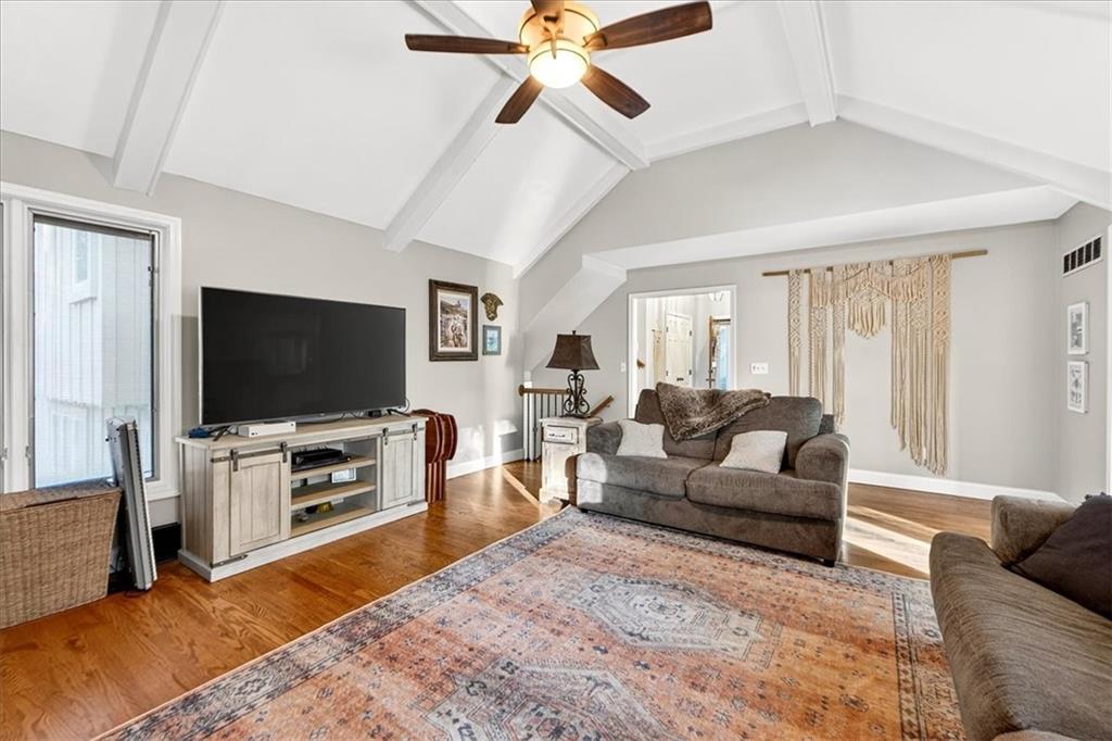 1029 Trailwood Street