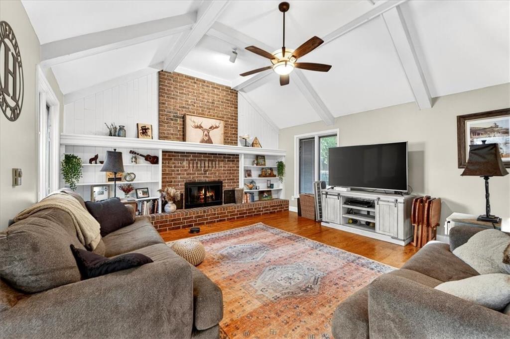 1029 Trailwood Street