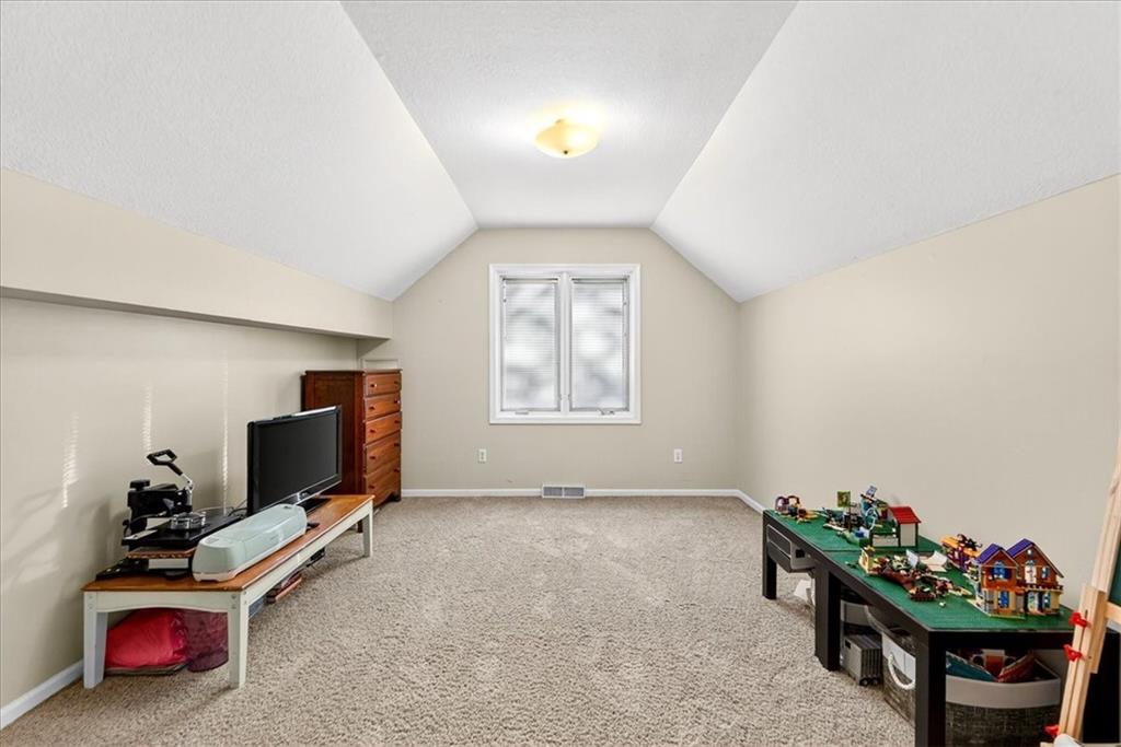 1029 Trailwood Street