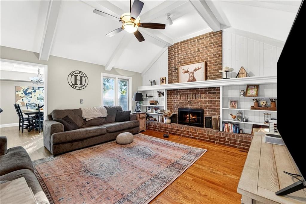 1029 Trailwood Street