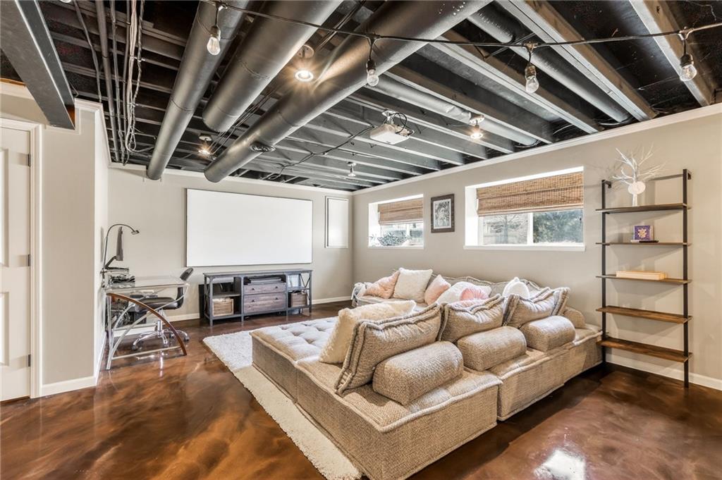 1409 SW Whistle Drive