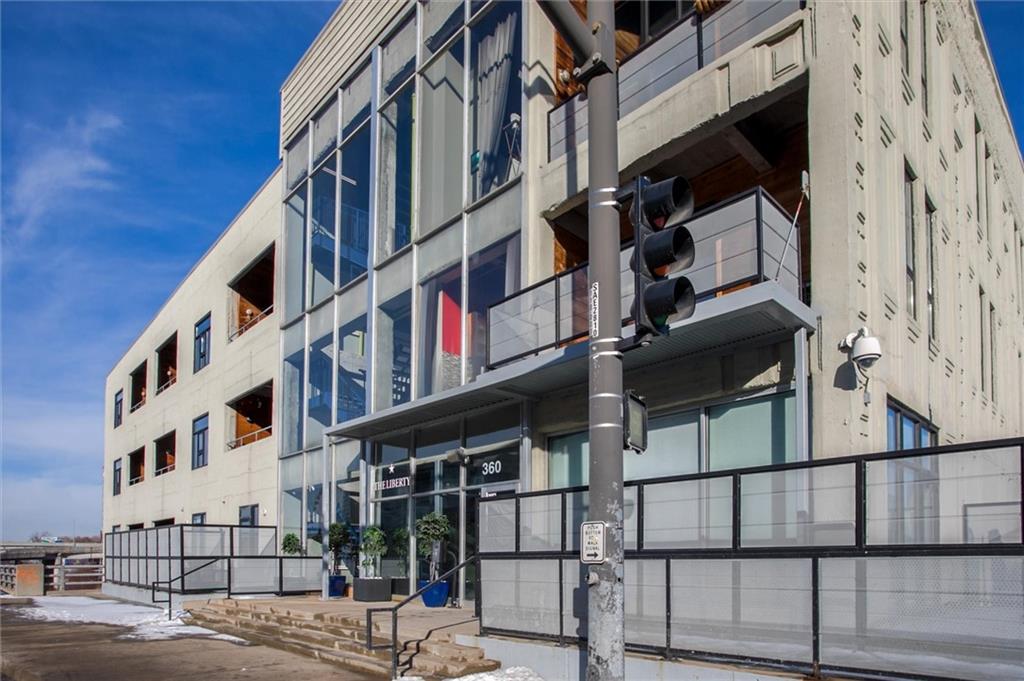 360 W Pershing Unit 230 Road Unit: 230