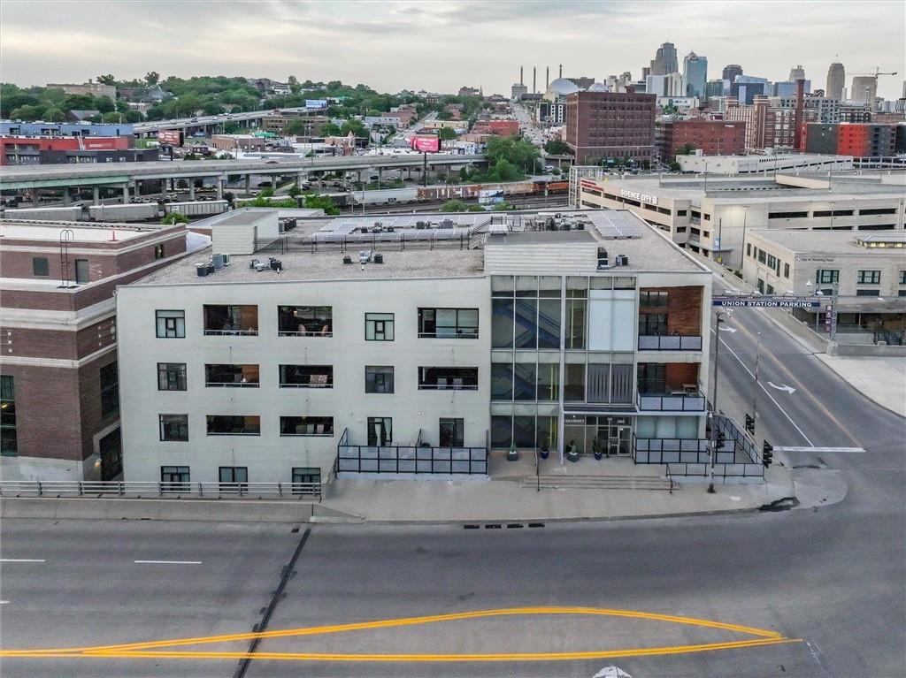 360 W Pershing Unit 230 Road Unit: 230