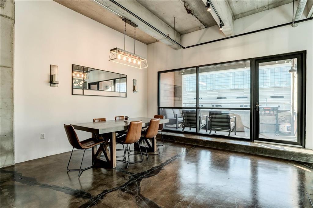 360 W Pershing Unit 230 Road Unit: 230