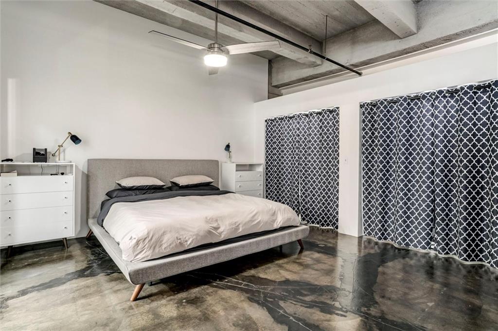 360 W Pershing Unit 230 Road Unit: 230