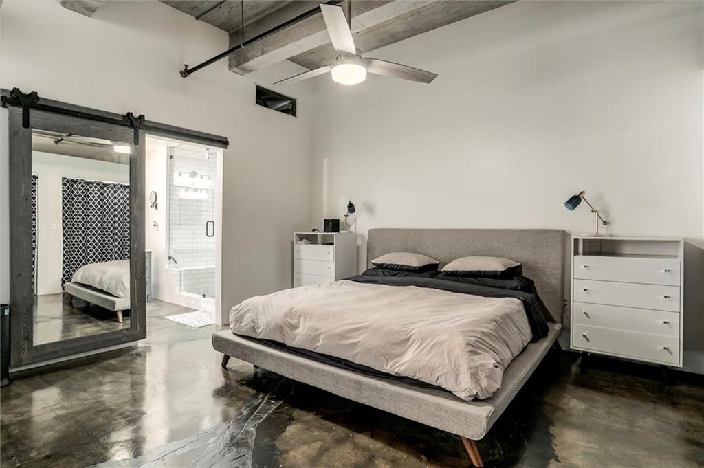 360 W Pershing Unit 230 Road Unit: 230