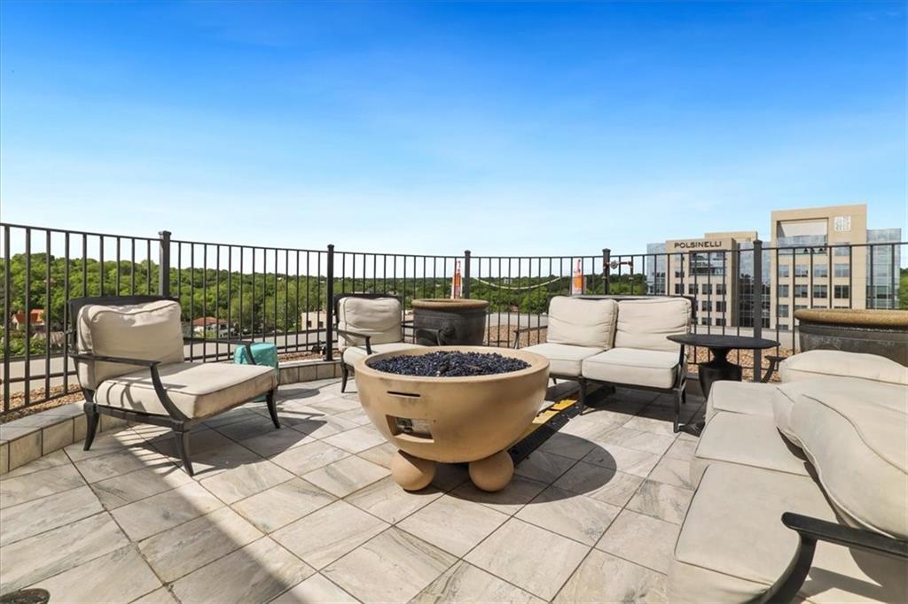 803 W 48th St #1106 Street Unit: 1106