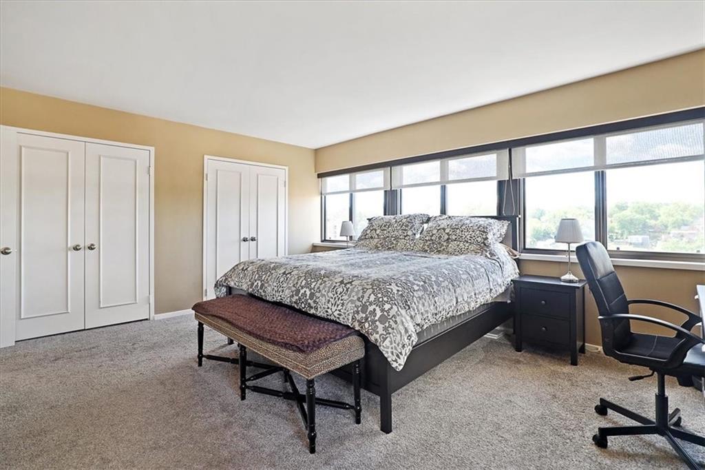 803 W 48th St #1106 Street Unit: 1106