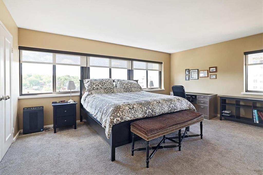 803 W 48th St #1106 Street Unit: 1106