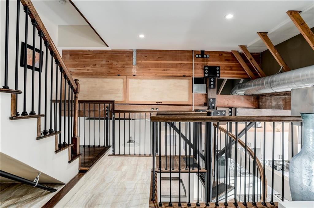 1803 Wyandotte Street Unit: 301