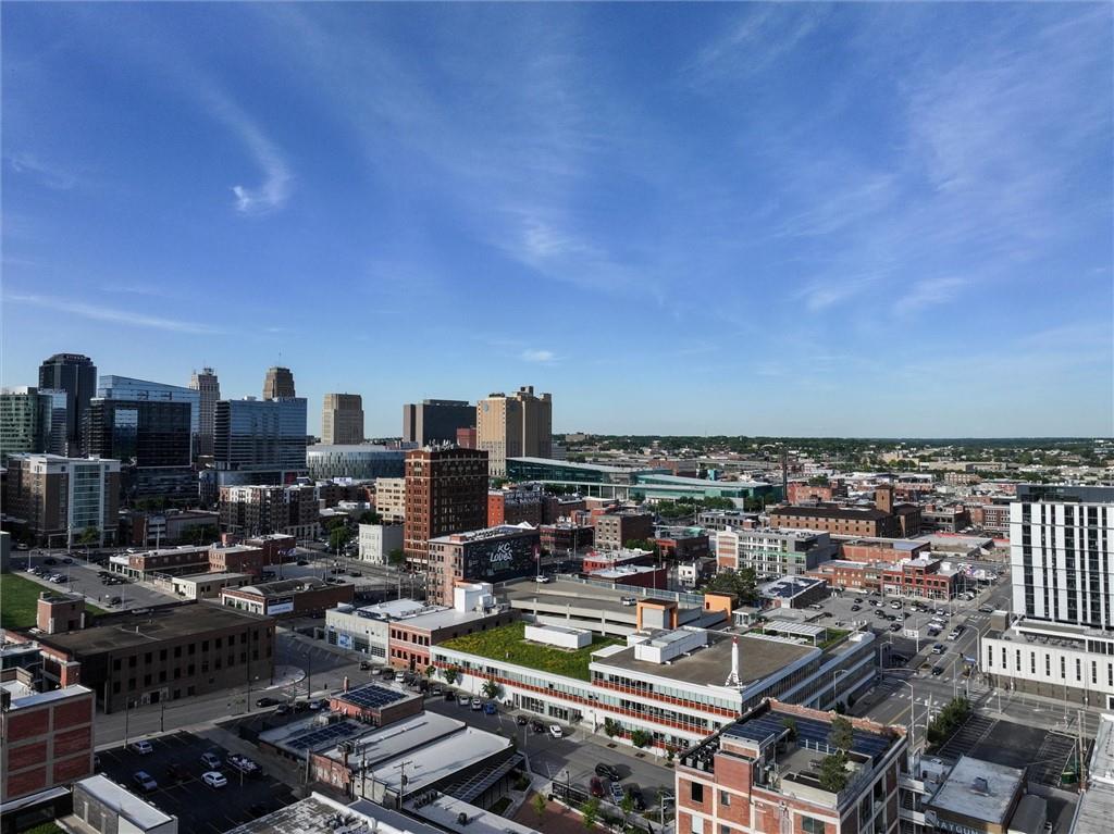 1803 Wyandotte Street Unit: 301