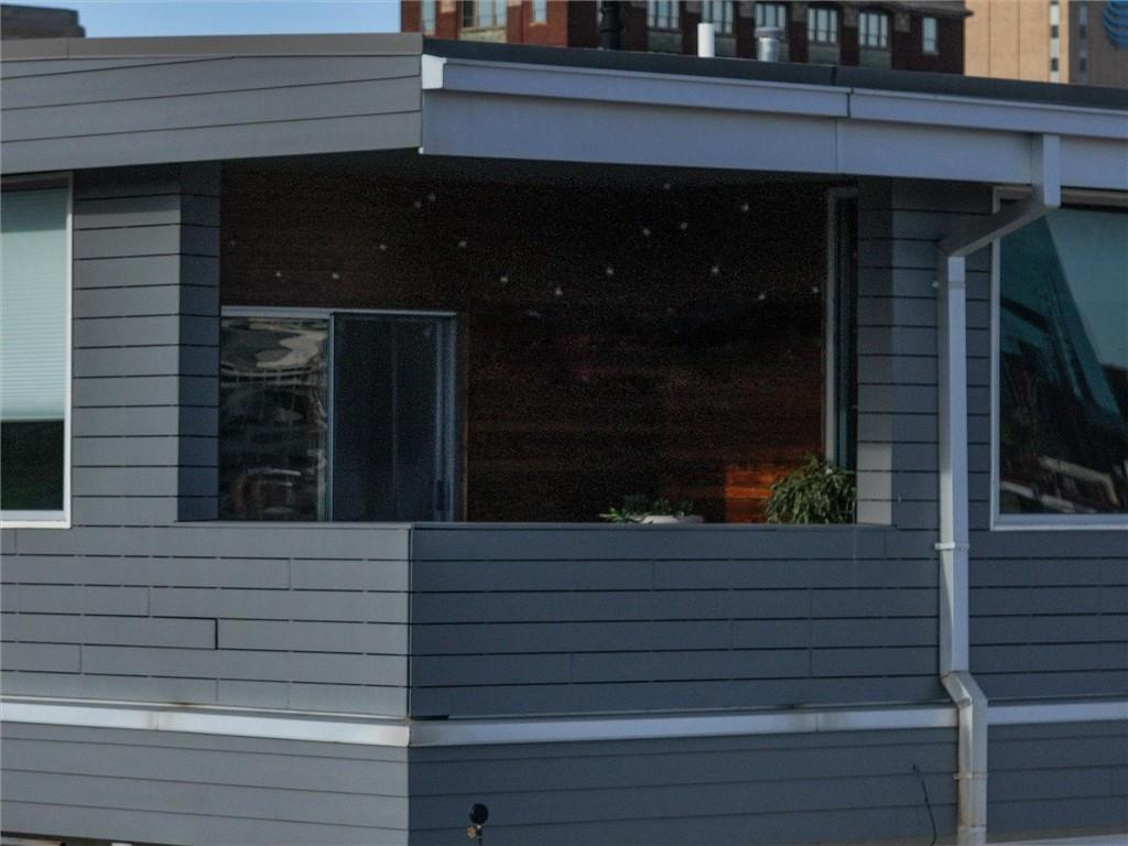 1803 Wyandotte Street Unit: 301