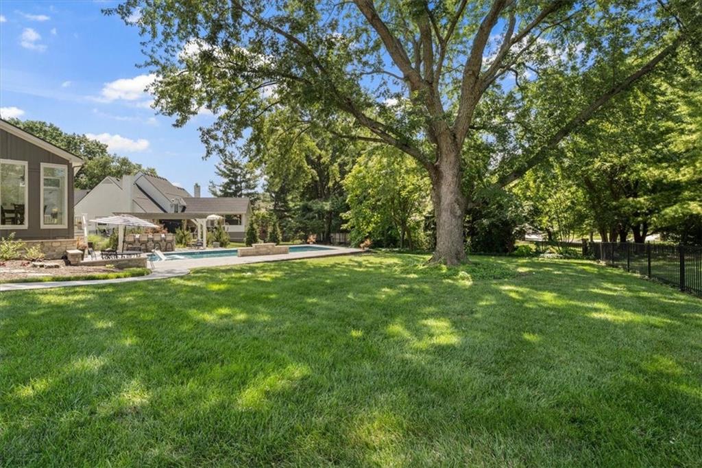 4505 W 138th Street