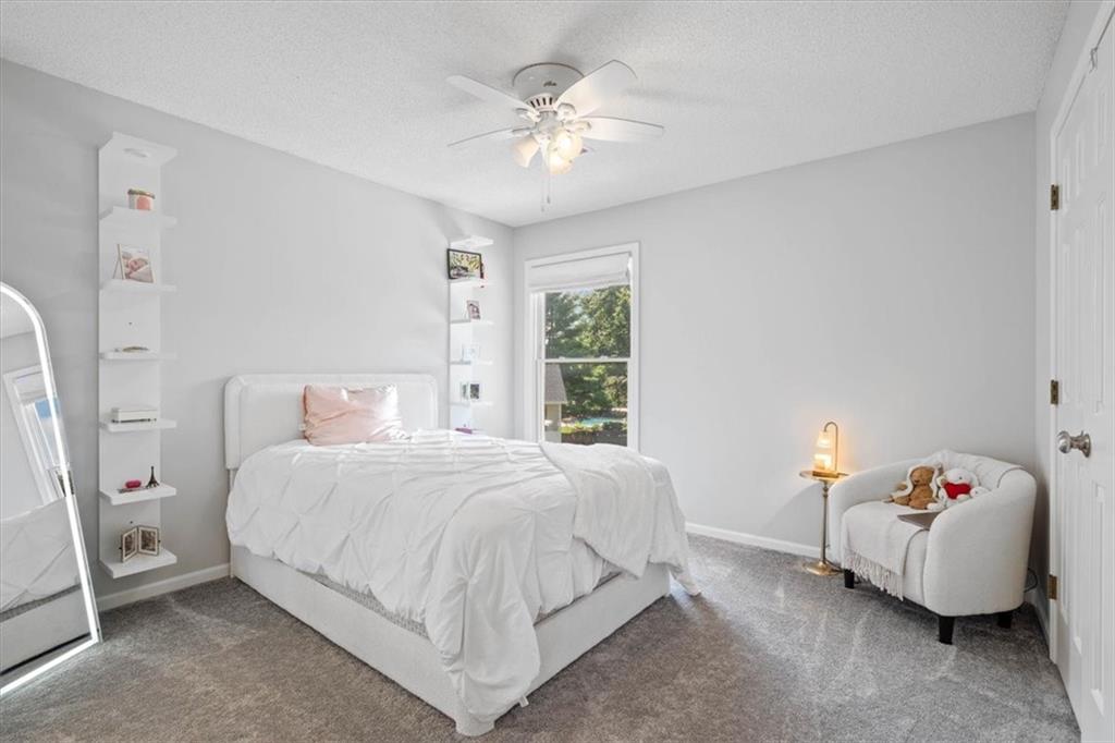 4505 W 138th Street