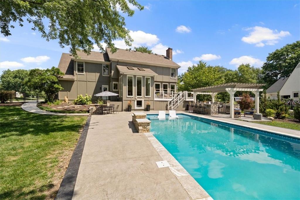 4505 W 138th Street