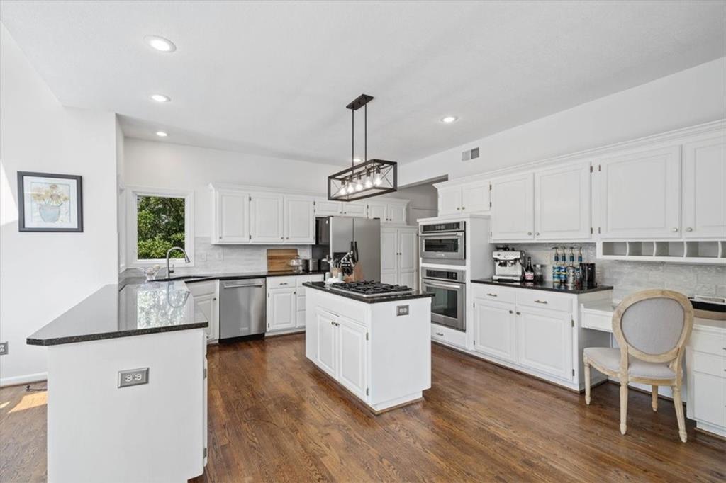 4505 W 138th Street