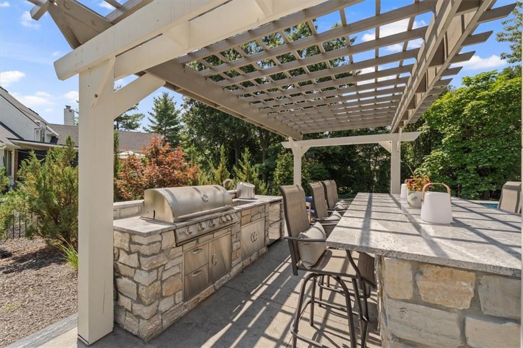 4505 W 138th Street