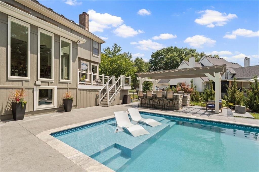 4505 W 138th Street