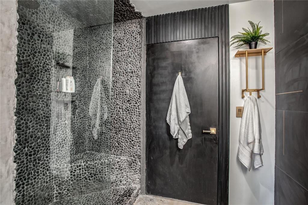 360 W Pershing Road Unit: 110