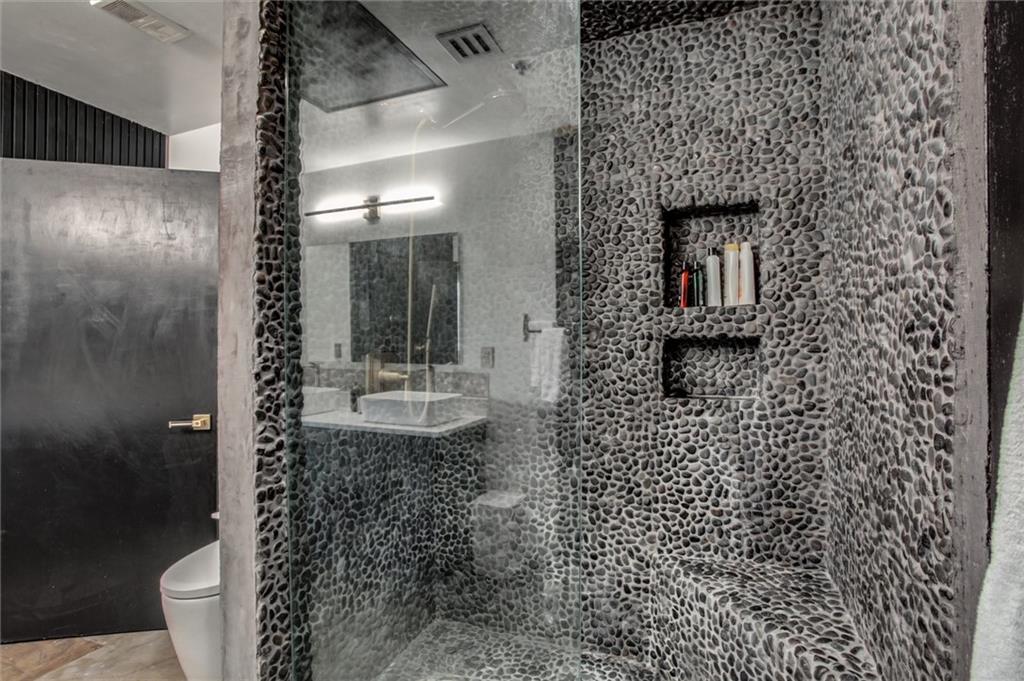 360 W Pershing Road Unit: 110