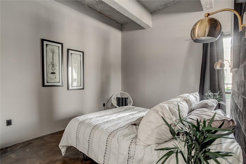 360 W Pershing Road Unit: 110