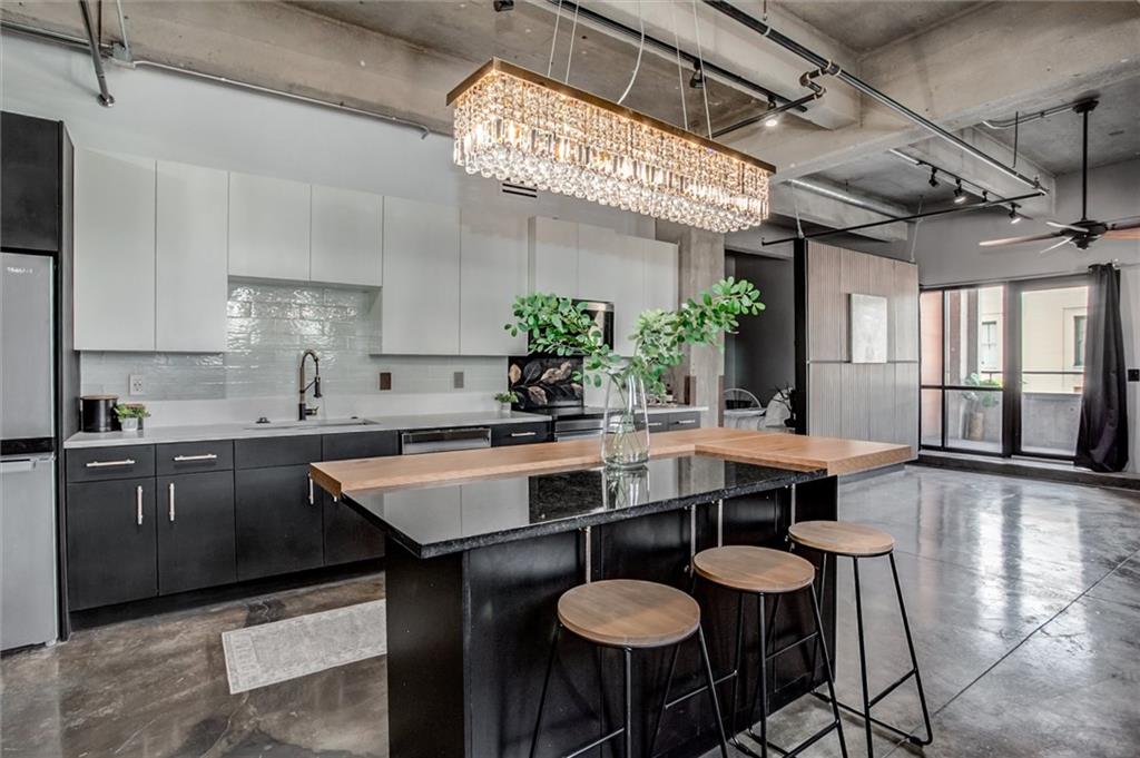 360 W Pershing Road Unit: 110