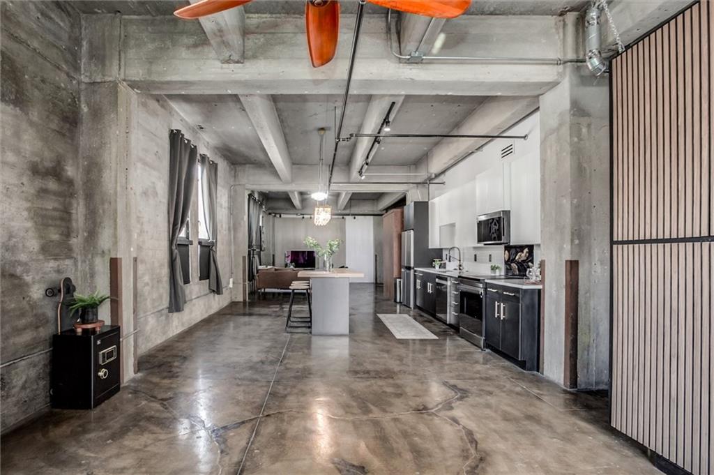360 W Pershing Road Unit: 110