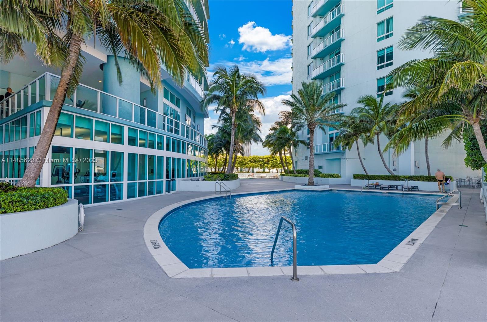 1900 N Bayshore Dr # 4509