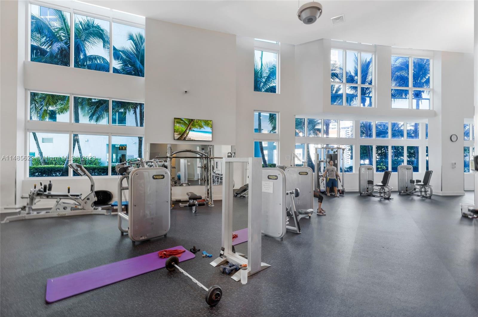 1900 N Bayshore Dr # 4509