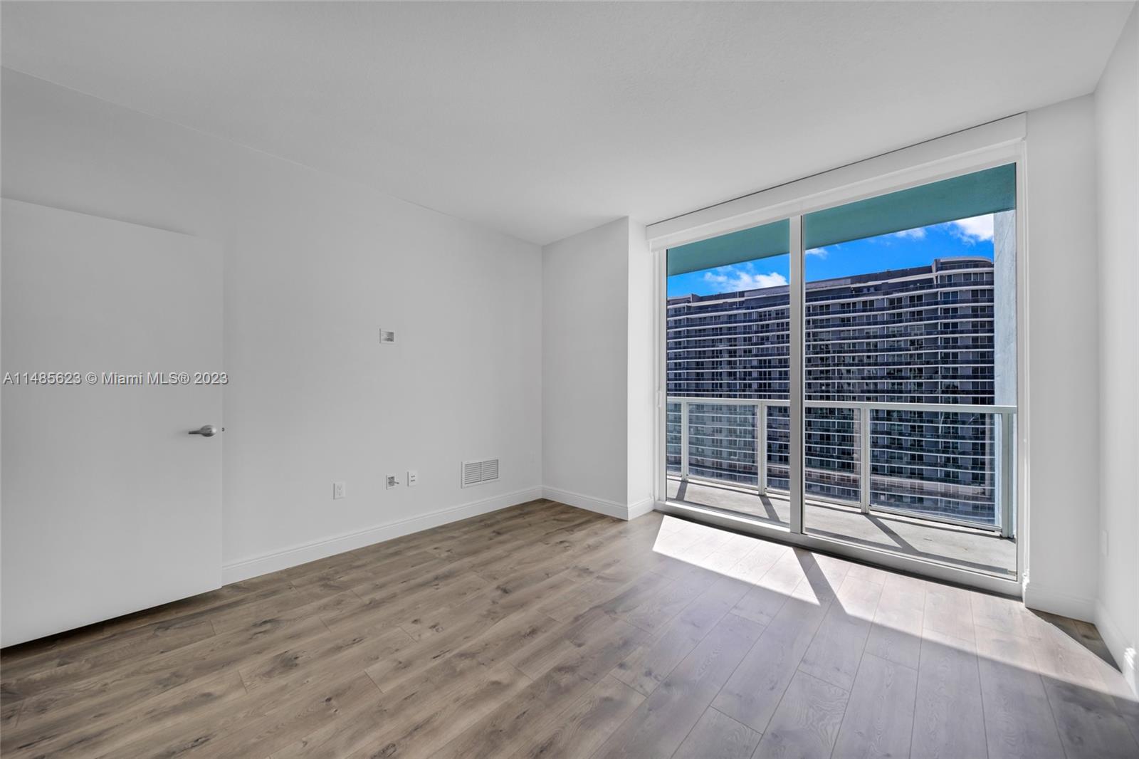 1900 N Bayshore Dr # 4509
