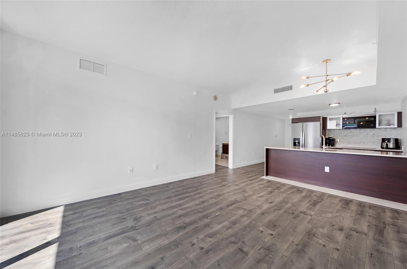 1900 N Bayshore Dr # 4509