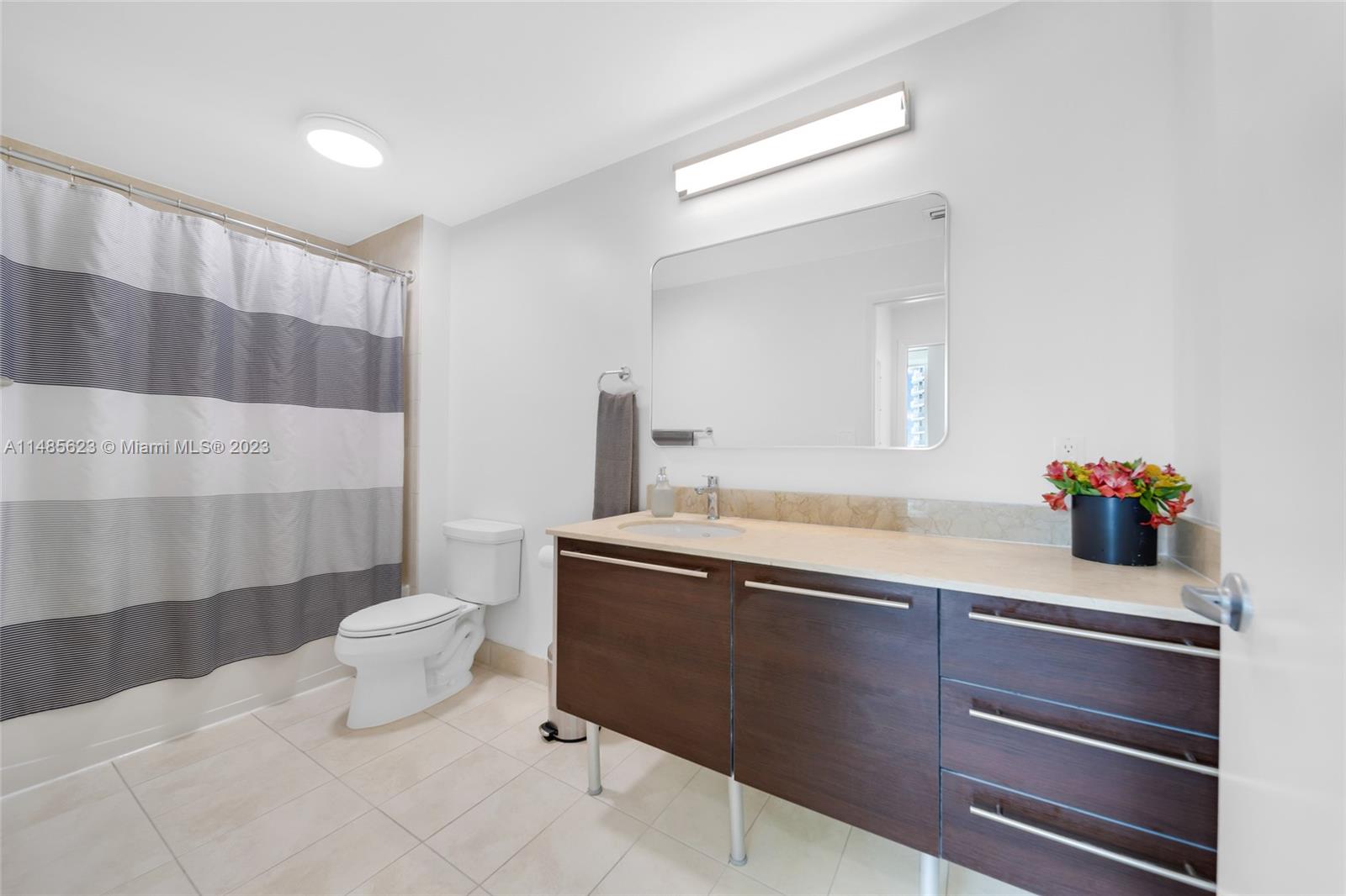 1900 N Bayshore Dr # 4509