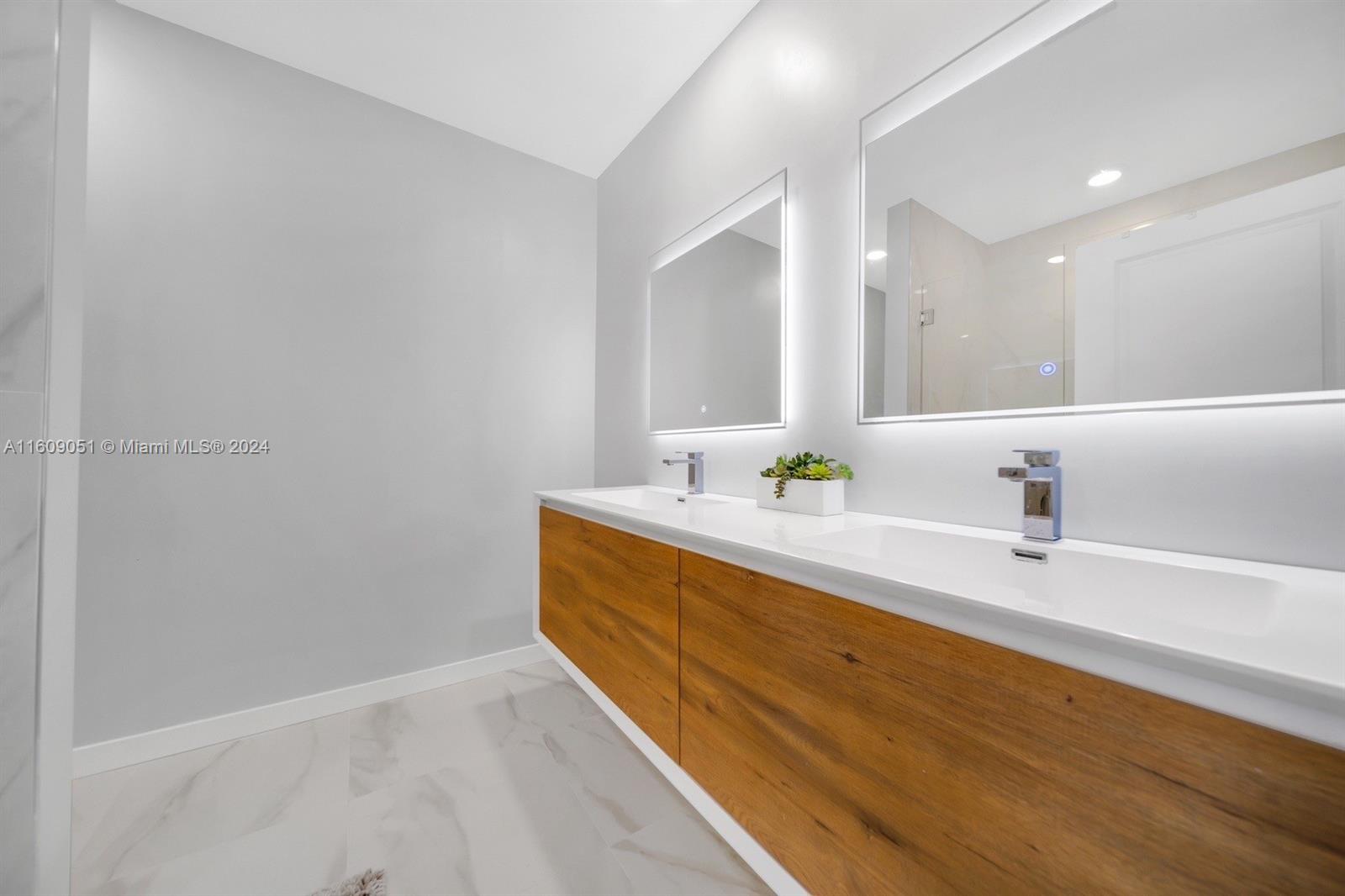 545 NW 17th St
