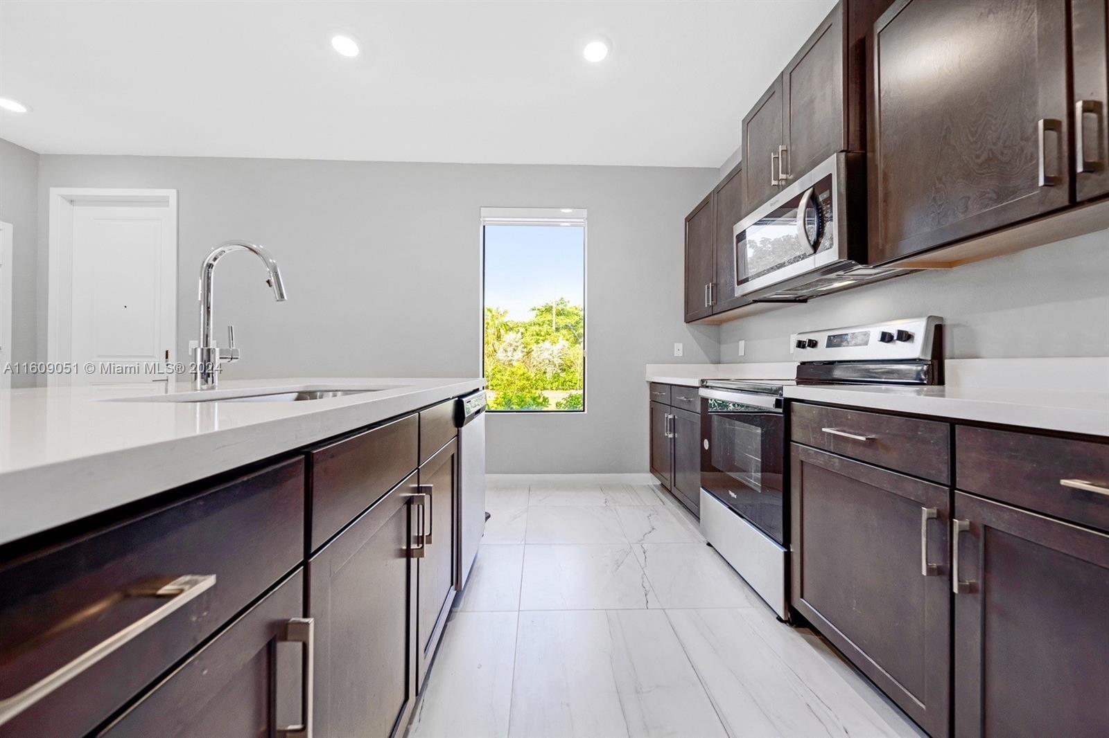 545 NW 17th St