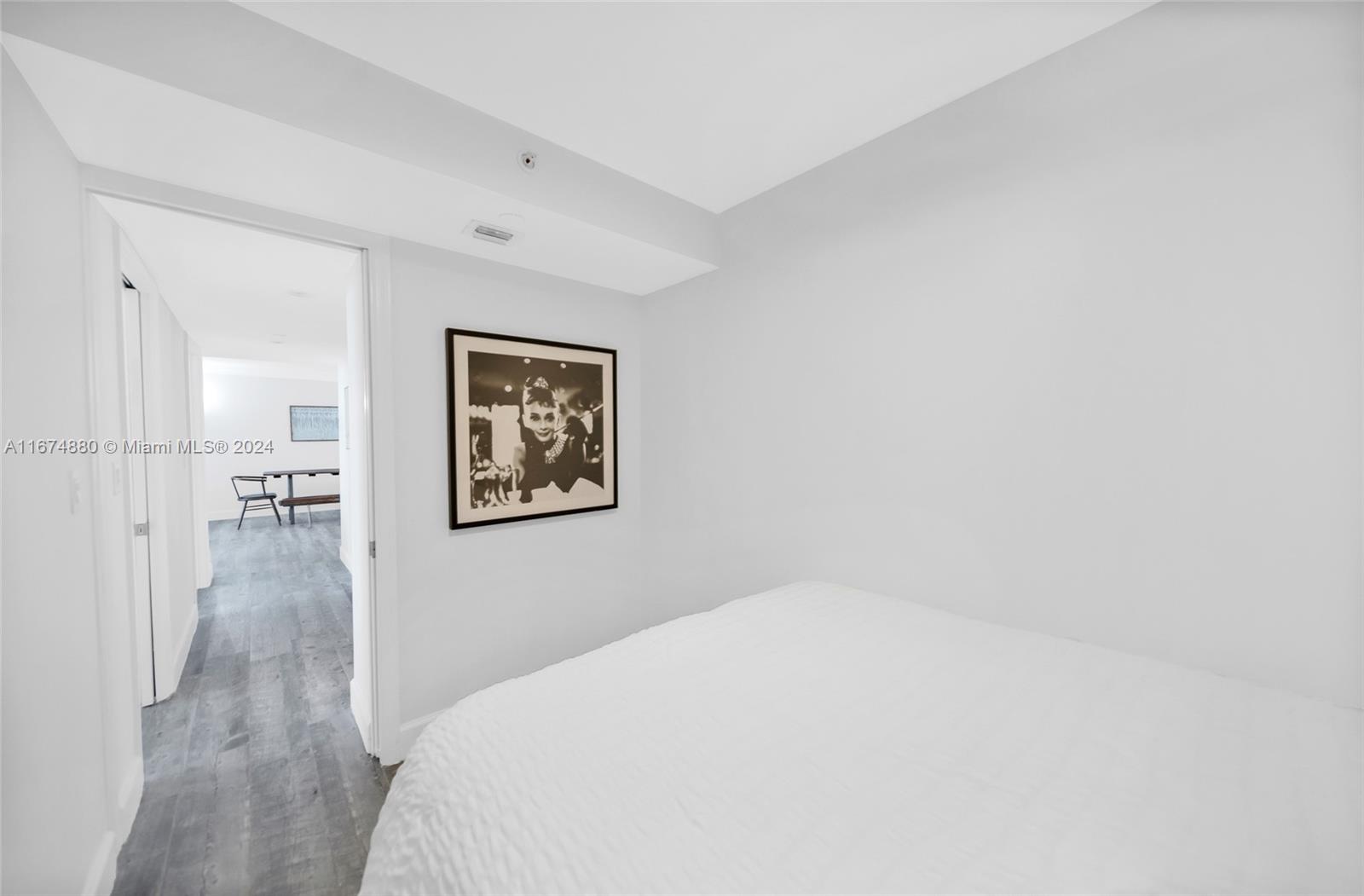 6917 Collins Ave # 1409